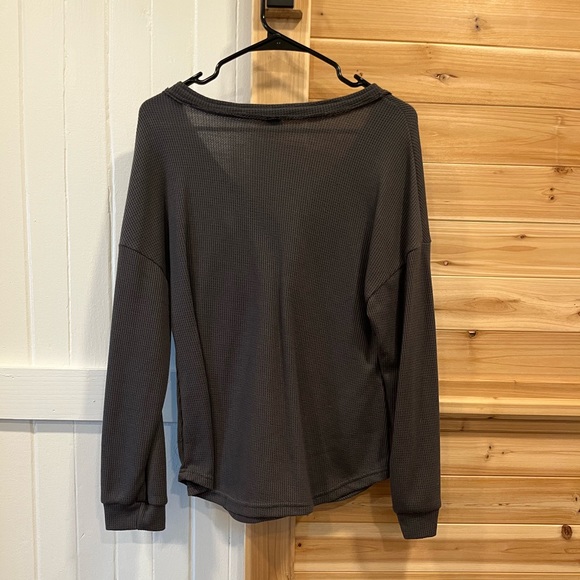 Shein long sleeve shirt with buttons - Picture 2 of 2